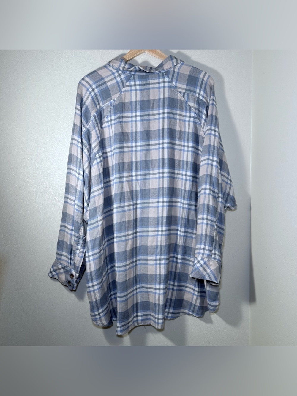 Urban Outfitters BDG boyfriend fit flannel button-down shirt - Picture 6 of 6